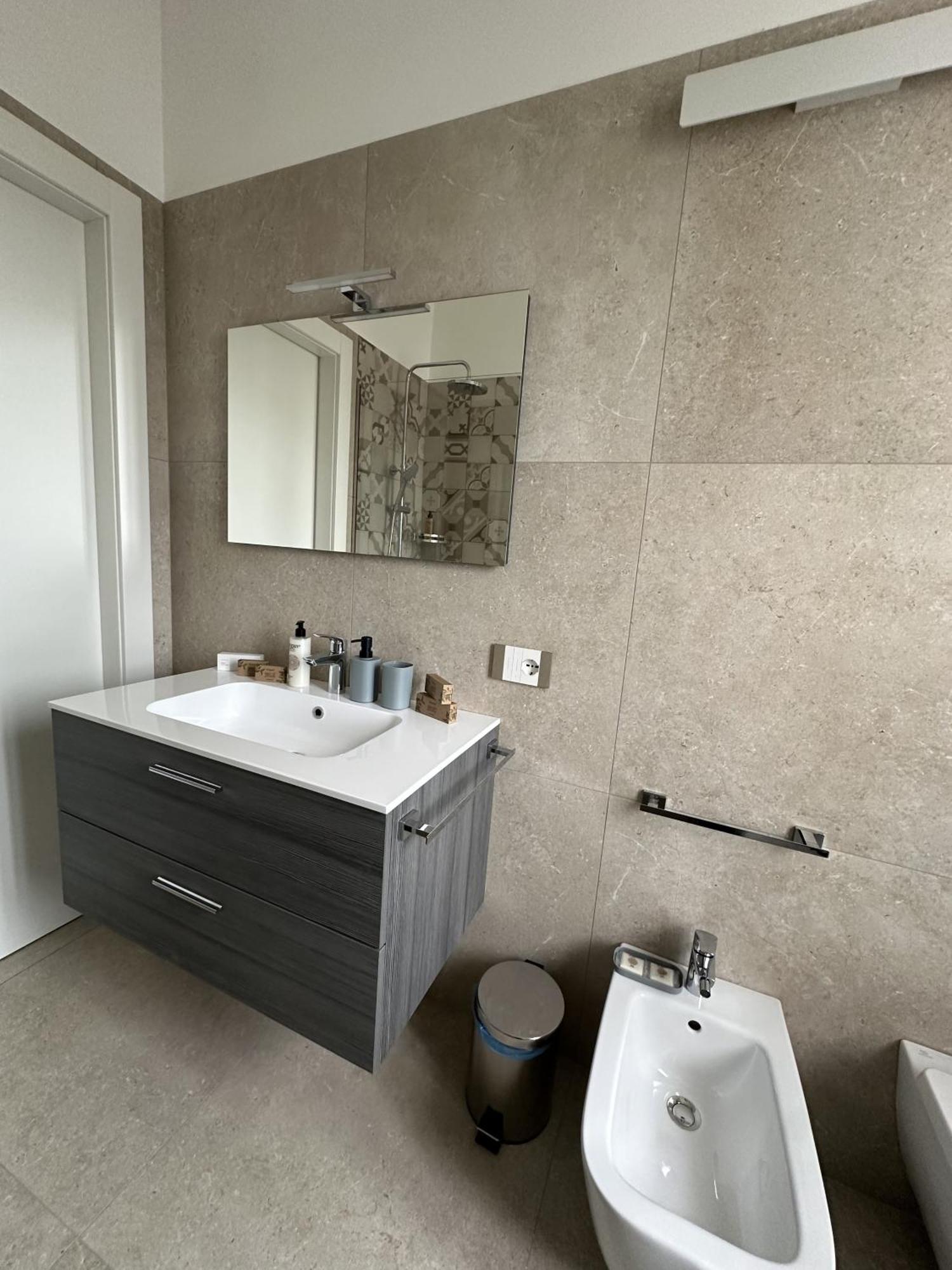 Appartamento Deluxe Fronte Ospedale 레그나고 외부 사진